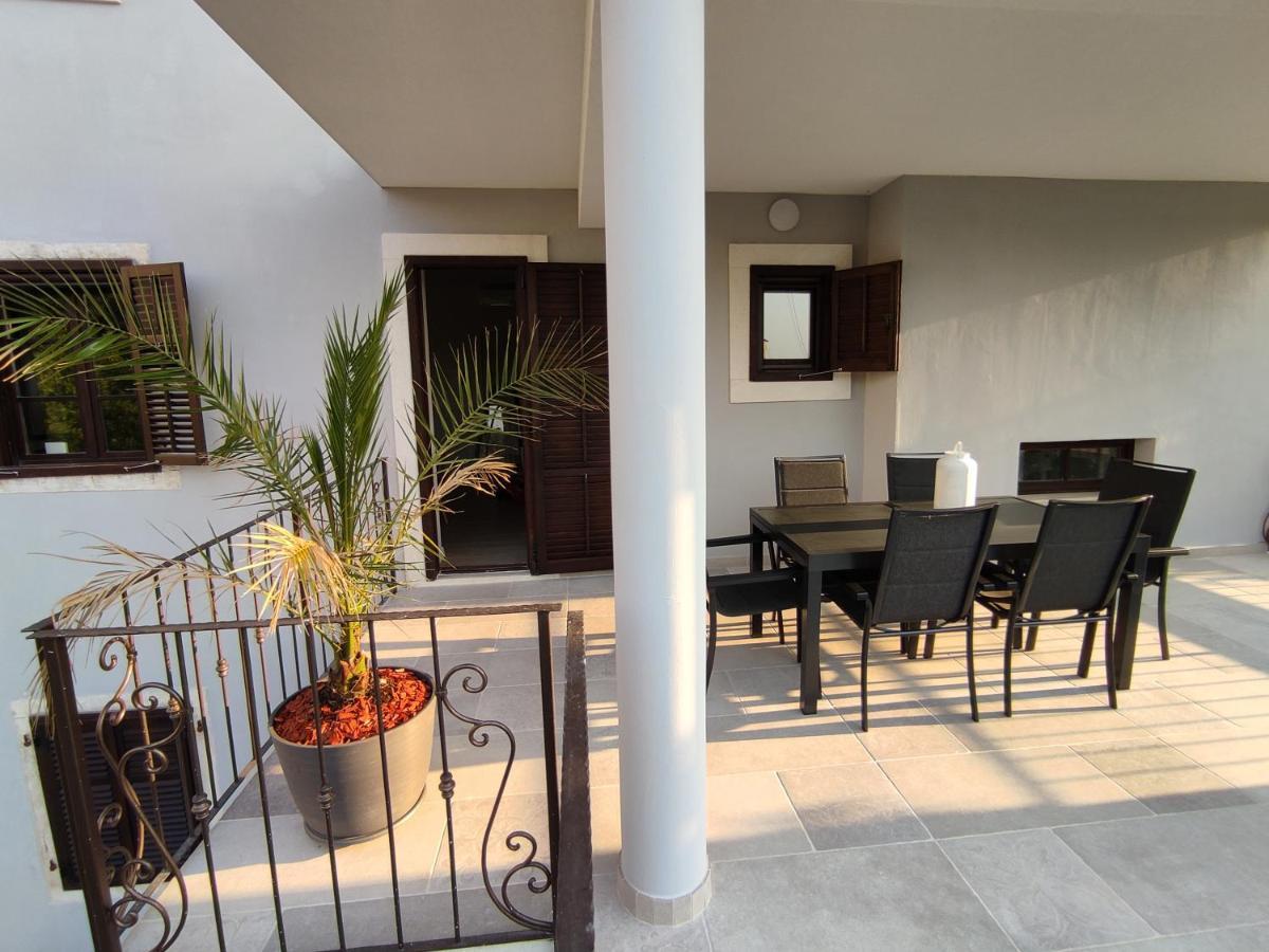 Apartvilla Castropola Extérieur photo