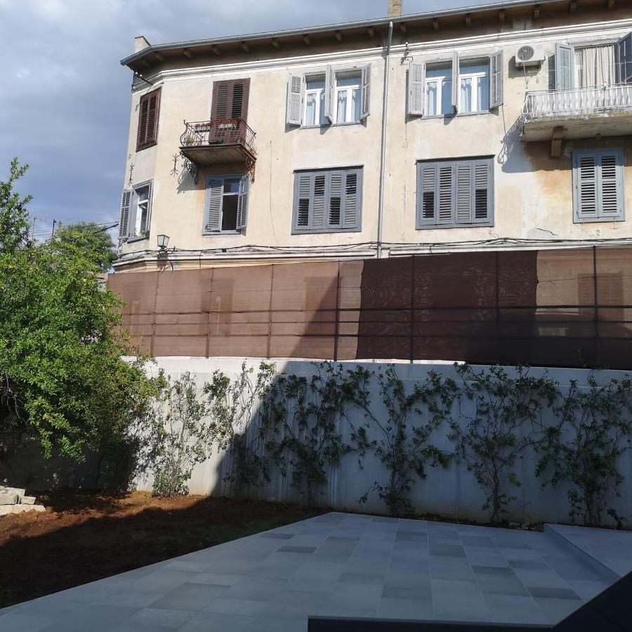 Apartvilla Castropola Extérieur photo