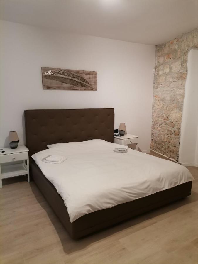 Apartvilla Castropola Extérieur photo